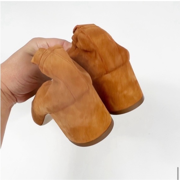 Everlane The Italian Leather Day Heel Cognac Suede Tan Size 6.5 NEW - Picture 7 of 8